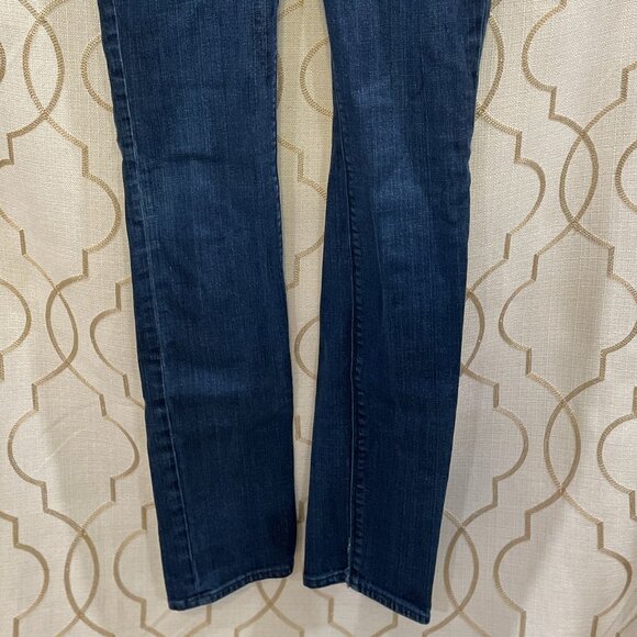 Express - Picture 2 of 7